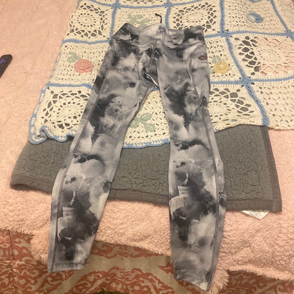 Tie-die workout leggings